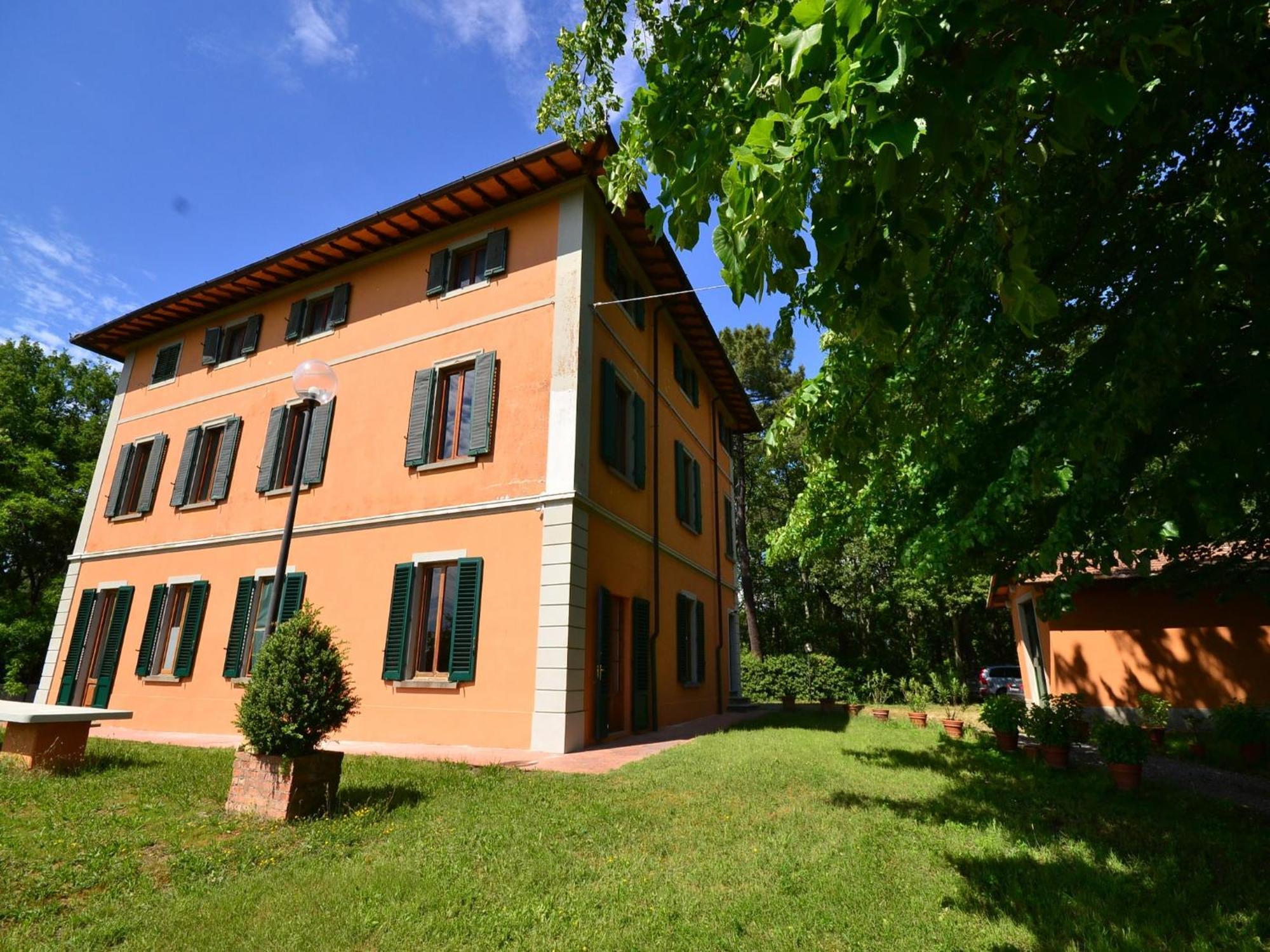 Lovely Holiday Home In Montefiridolfi With Hill View Екстер'єр фото