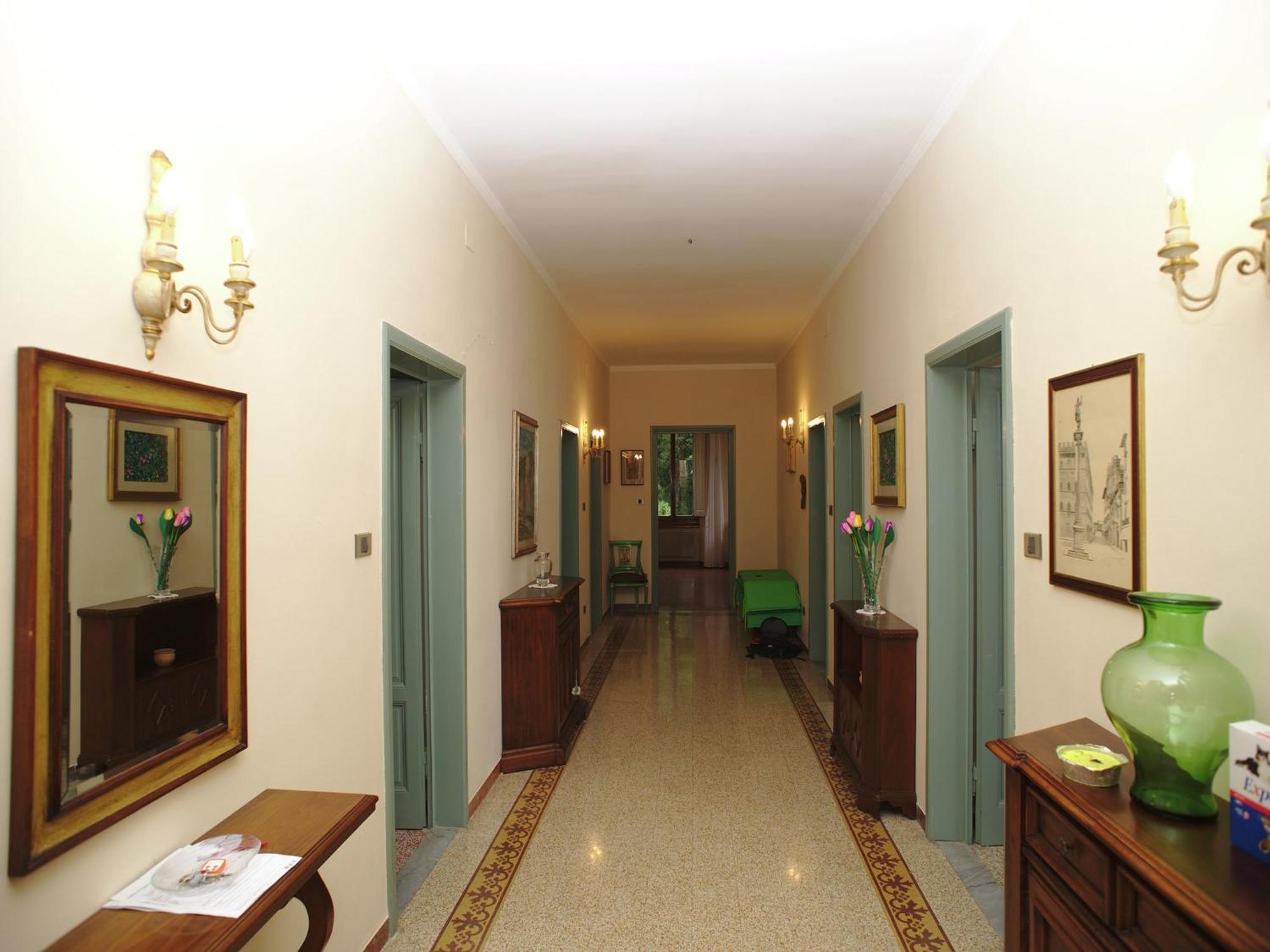 Lovely Holiday Home In Montefiridolfi With Hill View Екстер'єр фото