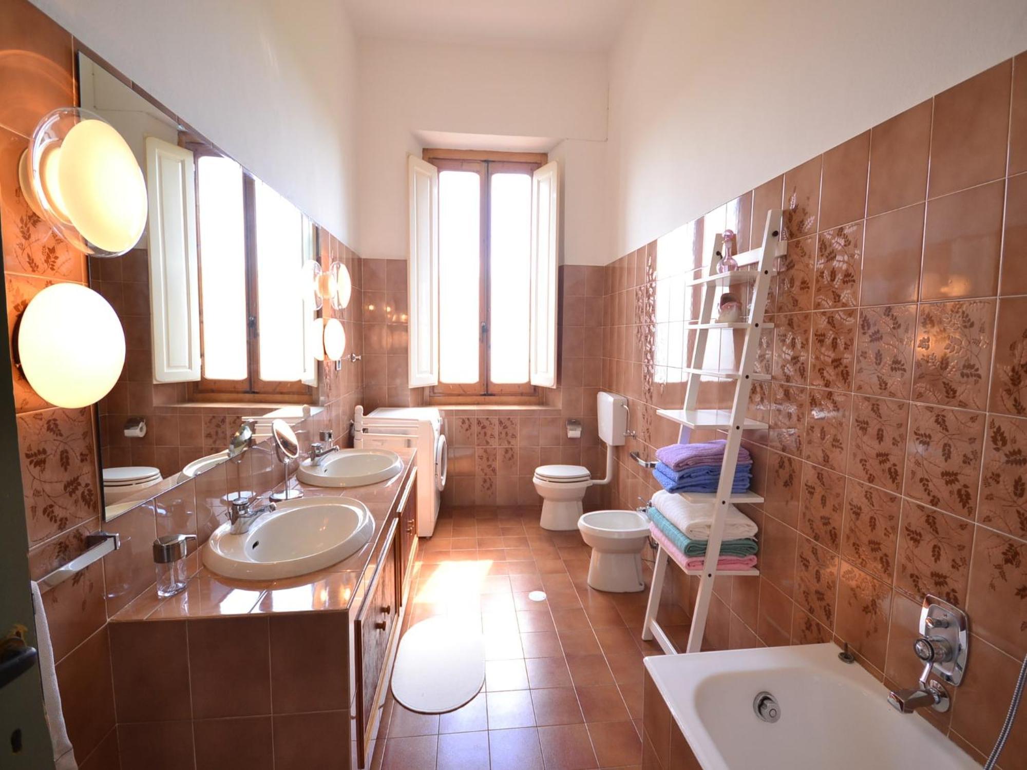 Lovely Holiday Home In Montefiridolfi With Hill View Екстер'єр фото