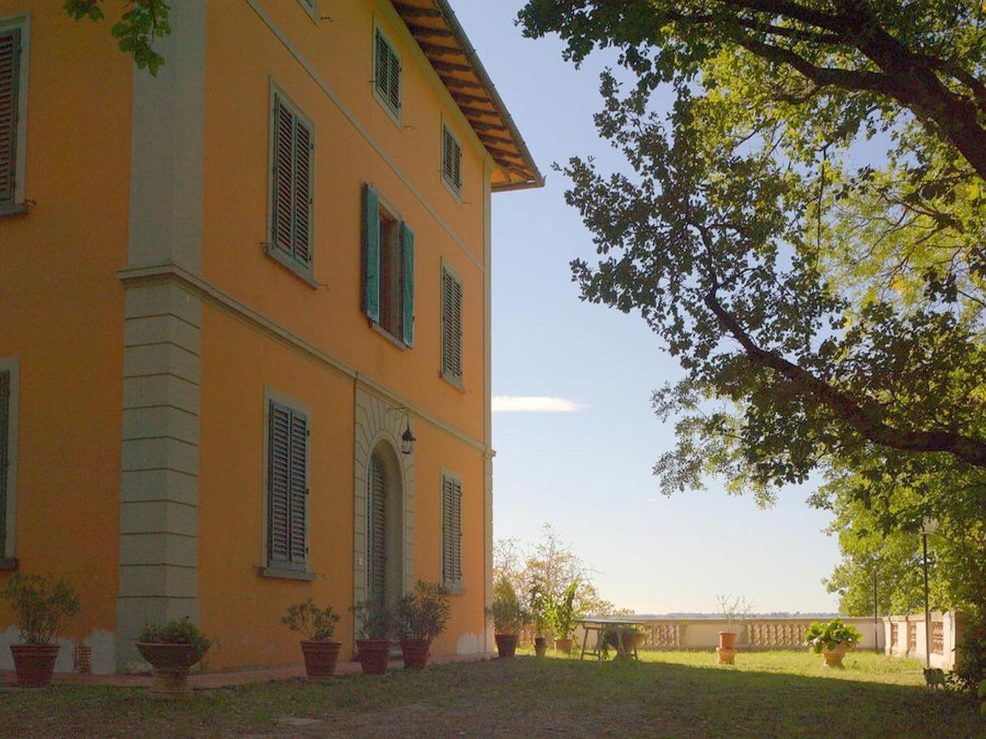 Lovely Holiday Home In Montefiridolfi With Hill View Екстер'єр фото
