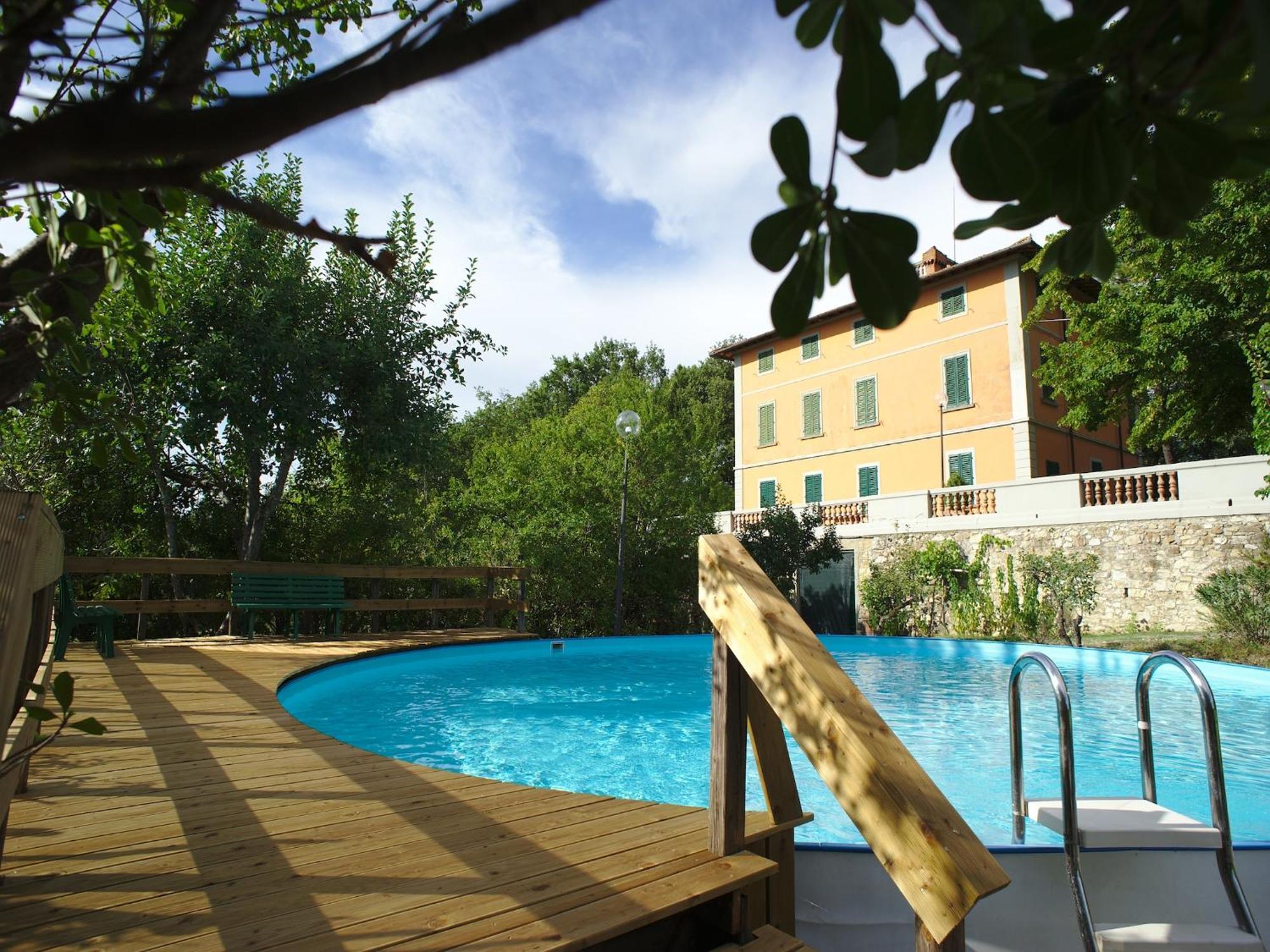 Lovely Holiday Home In Montefiridolfi With Hill View Екстер'єр фото