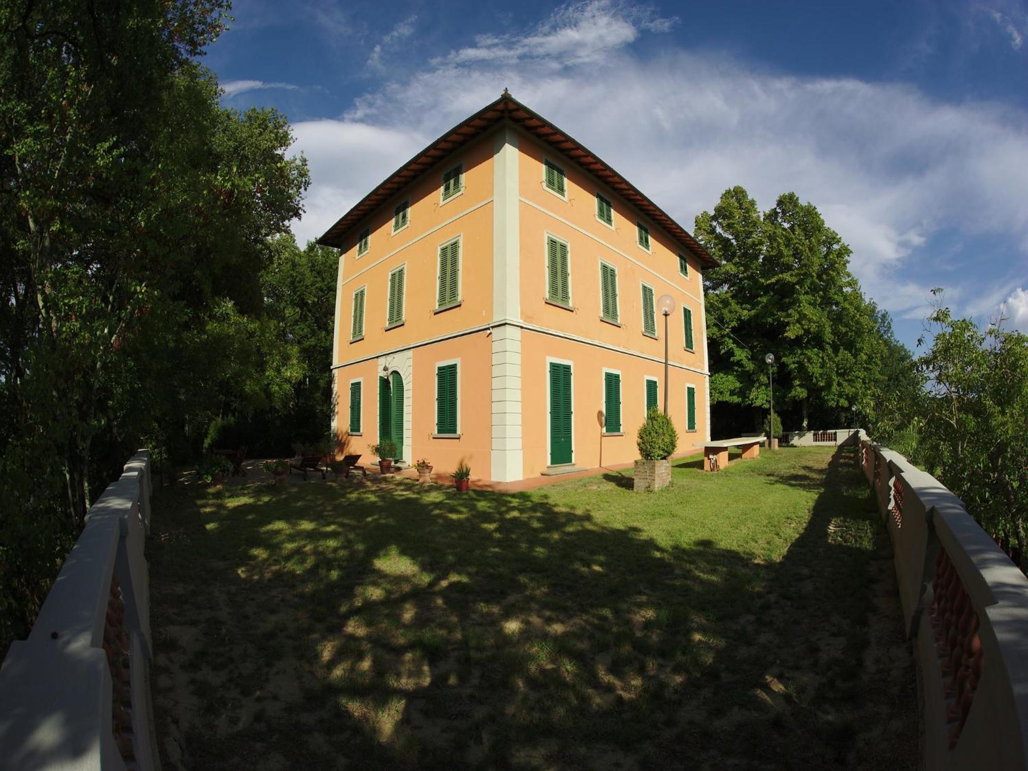 Lovely Holiday Home In Montefiridolfi With Hill View Екстер'єр фото